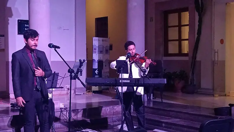 El concierto duró más de una hora.